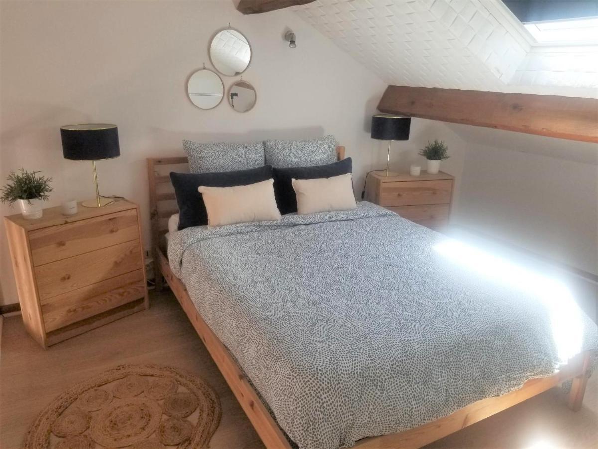 Duplex A La Gare Du Mans Panzió Le Mans Kültér fotó