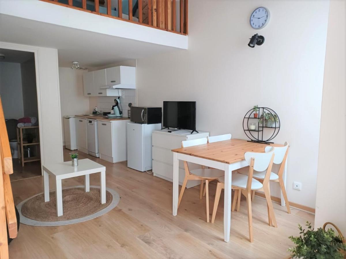 Duplex A La Gare Du Mans Panzió Le Mans Kültér fotó